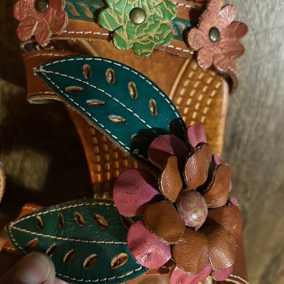 L'Artiste Spring Step Womens Lona Floral Heels Sandal - Picture 4 of 7